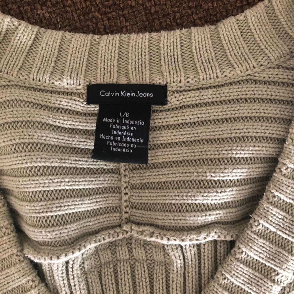 Sweater - Picture 2 of 2